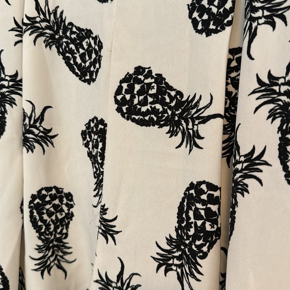Design Lab Lord & Taylor Cream and Black Pineapple Romper - Picture 4 of 8
